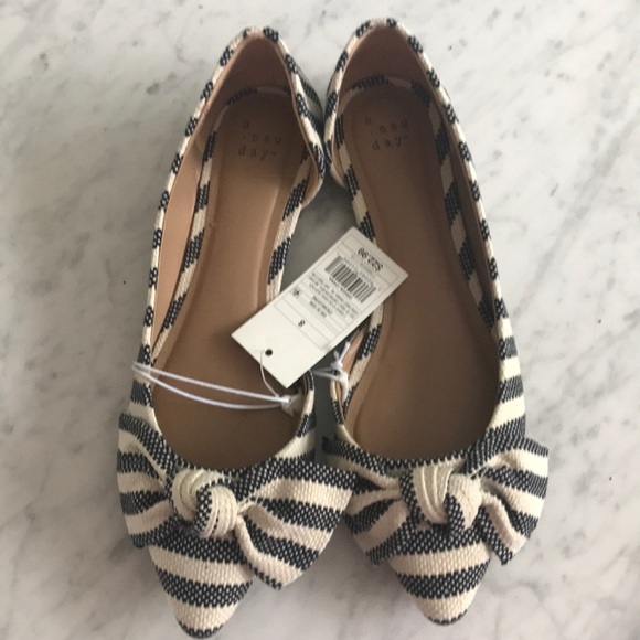 a new day Shoes - NWT A New Day bow flats